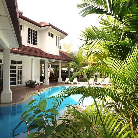 Rumah Putih B&B Near Klia Sepang Eksteriør bilde